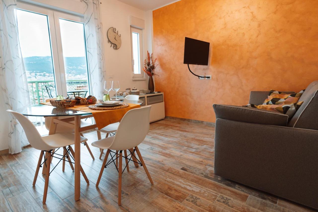 Appartement San Giusto Elegante Bilocale Con Balcone E Vista à Trieste Extérieur photo